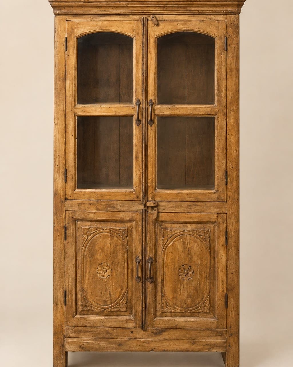 Aparador/vitrina rústica de madera