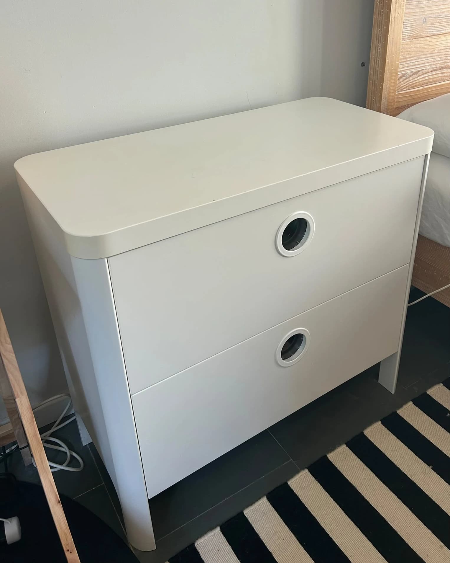Cómoda blanca IKEA