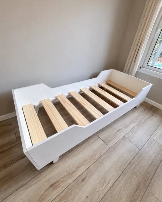 Cama 1 plaza blanca con respaldo bajo