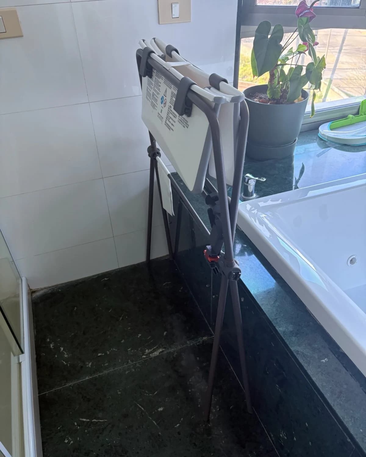 Bañito Stokke con patas