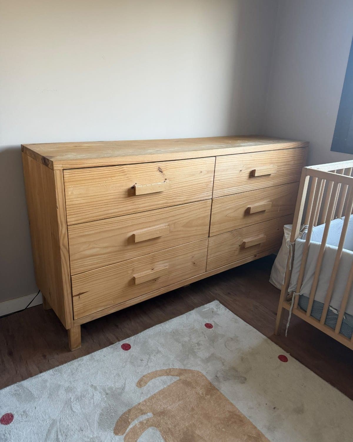 Cómoda de madera maciza 6 cajones