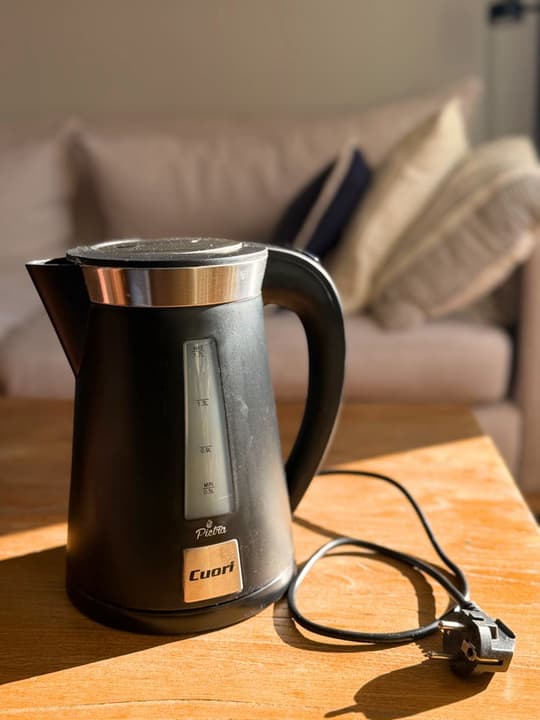 Jarra eléctrica Cuori + tostadora Philips