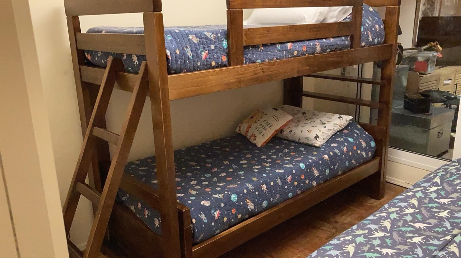 ️ Cama cucheta de madera maciza