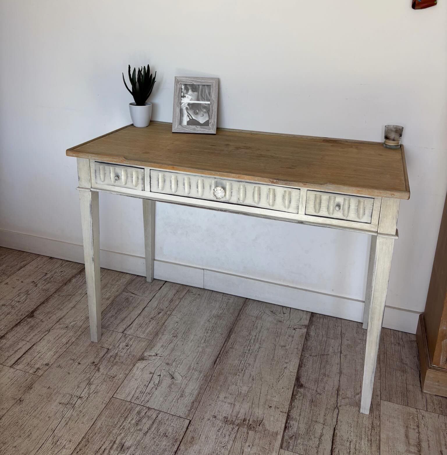 Escritorio de madera