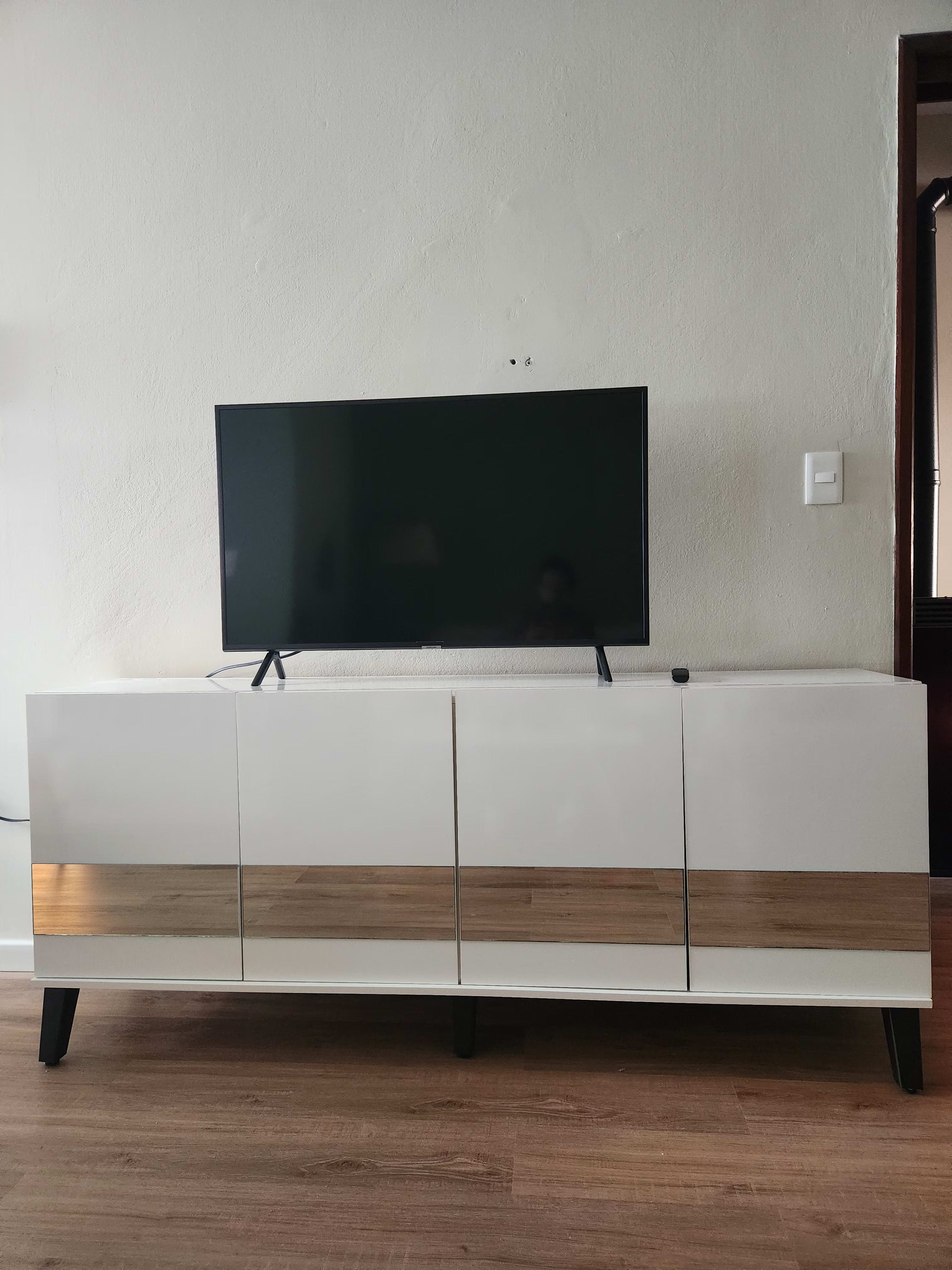 Rack de TV blanco 4 Puertas