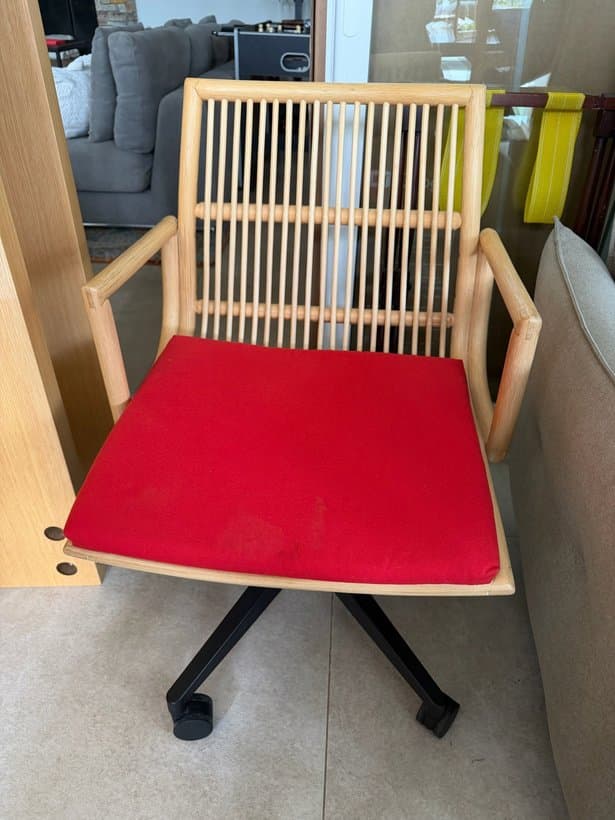 Silla de escritorio de madera símil bambú