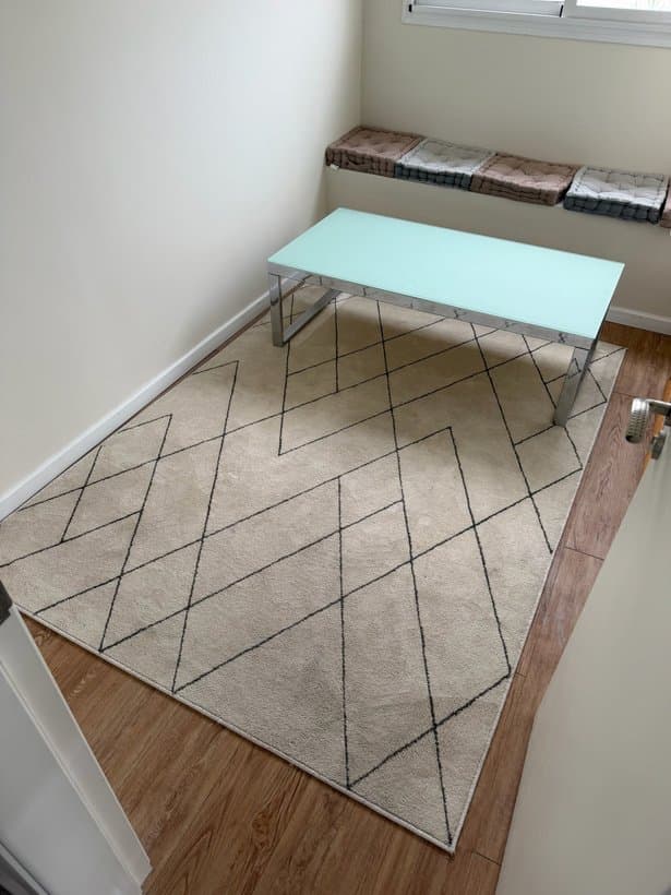 Alfombra geométrica beige