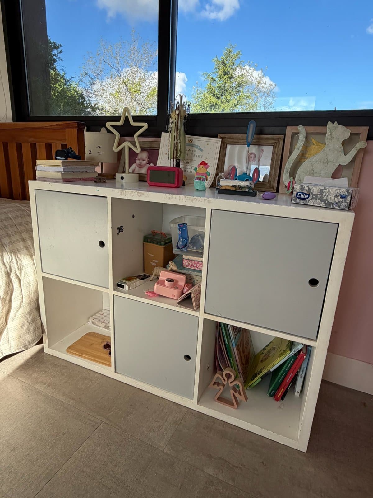 Mueble organizador de cubos